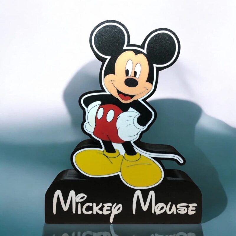 Mickey Mouse en 3D lumineux avec éclairage LED, décoration créative et originale, imprimée en 3D, parfaite comme lampe de bureau ou décoration pour enfants, réalisée par Infinity 3D Print.