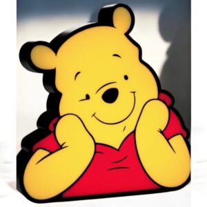 Lampe LED 3D de Winnie l'Ourson, éclairage lumineux personnalisable, décoration enfant, création lumineuse en impression 3D, design mignon et coloré.