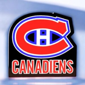 Logo des Canadiens de Montréal en 3D avec éclairage LED, conçu avec impression 3D pour créer une création lumineuse unique. Parfait pour décoration ou collection de fans de hockey.