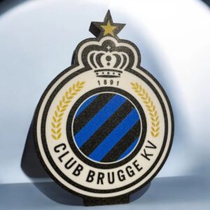 Club Brugge KV logo en 3D imprimé avec éclairage LED, création lumineuse personnalisée pour les fans de football, imprimée en résine avec détails précis et couleurs vives.