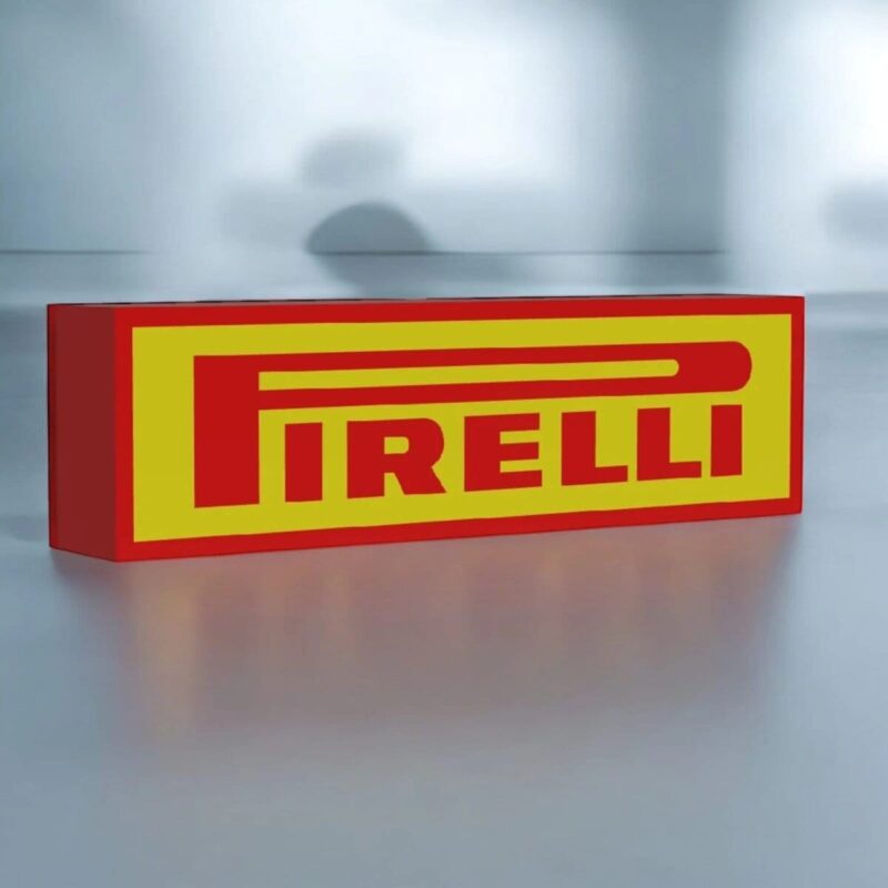 Panneau LED Pirelli 3D imprimé, lumière rétroéclairée, décoration lumineuse, création unique en impression 3D pour passionnés de design et de pneus.