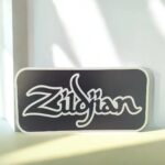 Zilhan lumineux 3D – Logo personnalisé en LED avec création lumineuse 3D pour décoration intérieure ou extérieure, fabriqué par Infinity 3D Print, design unique et moderne.