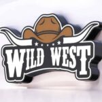 Sticker LED West Sauvage avec cheval de cowboy, design lumineux 3D pour décoration moderne et tendance. Parfait pour les amateurs de style western et d'éclairage original.