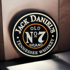 LED lumineuse personnalisée avec logo Jack Daniel's pour décoration ou promotion.