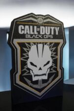 Patch lumineux 3D Call of Duty Black Ops, affiche LED décorative avec logo Skull, parfait pour gamer et collectionneur, création unique réalisée par Infinity 3D Print.