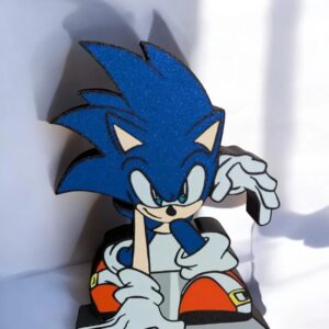 Sonic the Hedgehog 3D lamp en bois avec éclairage LED, design coloré et moderne, idéale comme décoration lumineuse pour les fans de gaming et d'objets personnalisés.