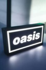 Oasis lampe LED lumineuse 3D design moderne création lumineuse décoratif éclairage ambiance intérieure atelier artistique.