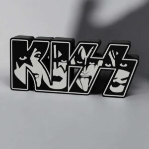 KISS logo en 3D avec éclairage LED, création lumineuse en impression 3D, décoration moderne, design stylisé noir et blanc, lampes LED innovantes, art en 3D pour intérieur ou bureau.