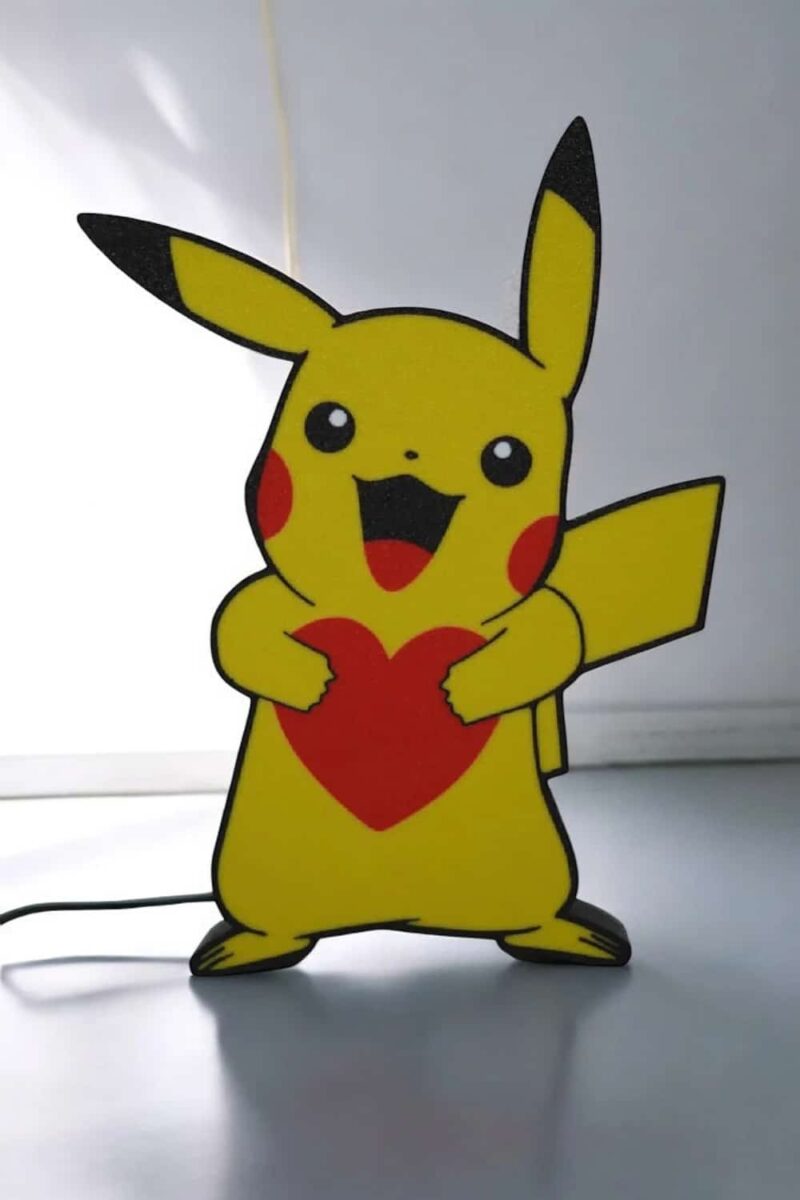 Pikachu en création lumineuse 3D avec LED, lampe iconique de Pokémon, design coloré et adorable, idéale comme décoration ou lampe d’ambiance amusante pour fans et collectionneurs.
