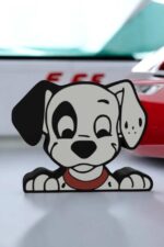 Chien cartoon lumineux en 3D, création LED décorative pour intérieur ou extérieur, design original et coloré, fabriquée par Infinity 3D Print.