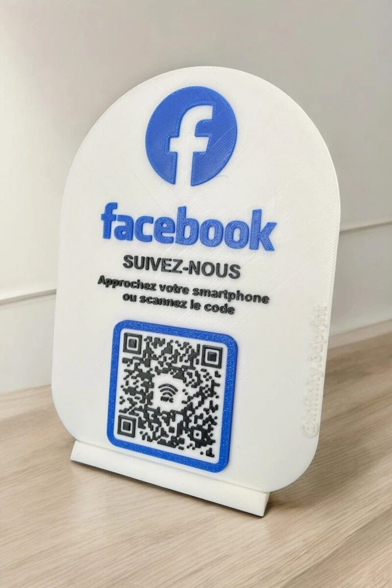 Boutique de créations lumineuses 3D, lampes LED et objets personnalisés réalisés en impression 3D par Infinity 3D Print, spécialiste en design innovant et lumineux pour la maison ou le bureau.