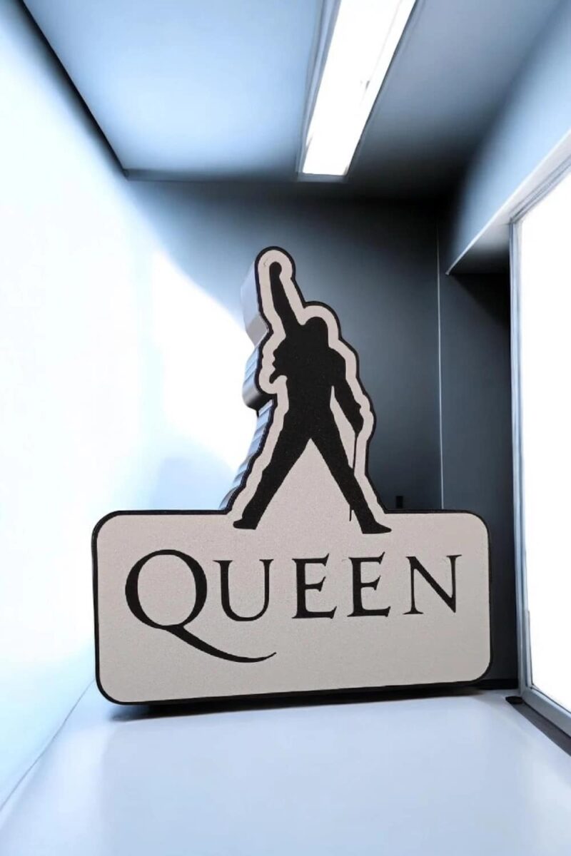 Fichier : lampe-LED-infinity3dprint-queen.jpg.