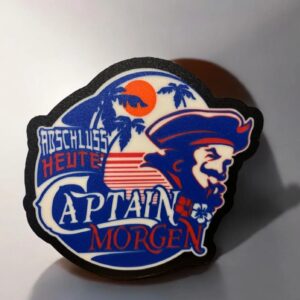 Sèrie de patchs en 3D avec design de pirate, palmiers, soleil et texte "RosthussHeute Captain Morgen" illustrant des créations lumineuses pour décoration ou accessoires.