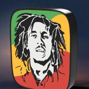 Luminaire LED 3D avec portrait de Bob Marley, design coloré et lumineux, crée une ambiance chaleureuse et artistique. Parfait pour décorer un espace avec style et originalité.