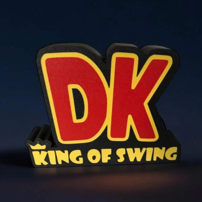 1745048967.jpeg DK King of Swing lampe LED 3D, création lumineuse personnalisée, design vibrant pour décoration intérieure, fabriquée en impression 3D, parfaite pour ambiance fun et conviviale.