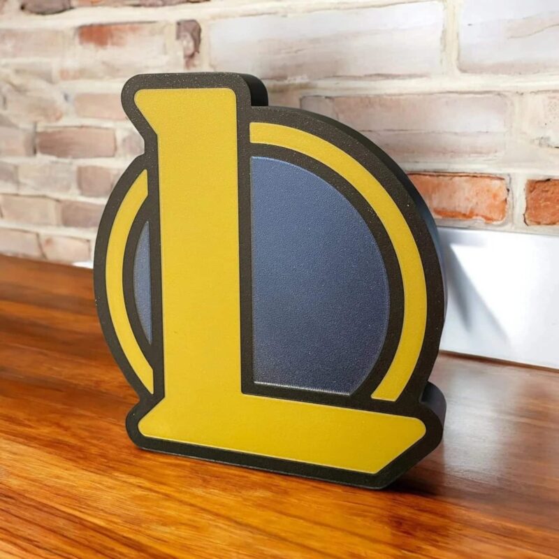 Lampe LED en forme de symbole lumineux 3D, création personnalisée par Infinity 3D Print, idéale pour décoration intérieure et ambiance moderne.