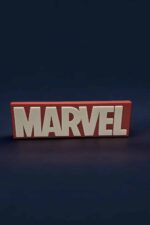 Marvel lampes LED 3D, création lumineuse Marvel pour décoration intérieure originale, inspirée de l'univers Marvel, idéale pour fans de super-héros, design moderne et lumineux.