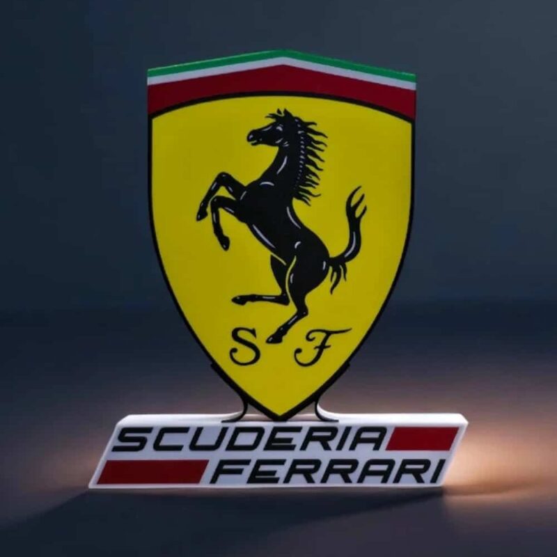 1748031450.jpeg Logo Ferrari illuminé avec éclairage LED, création lumineuse 3D pour décoration ou collection, fabriqué par Infinity 3D Print.