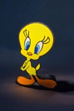 Tweety Bird LED lampe 3D, création lumineuse et décorative en impression 3D, idéale pour un éclairage d'ambiance original et amusant.