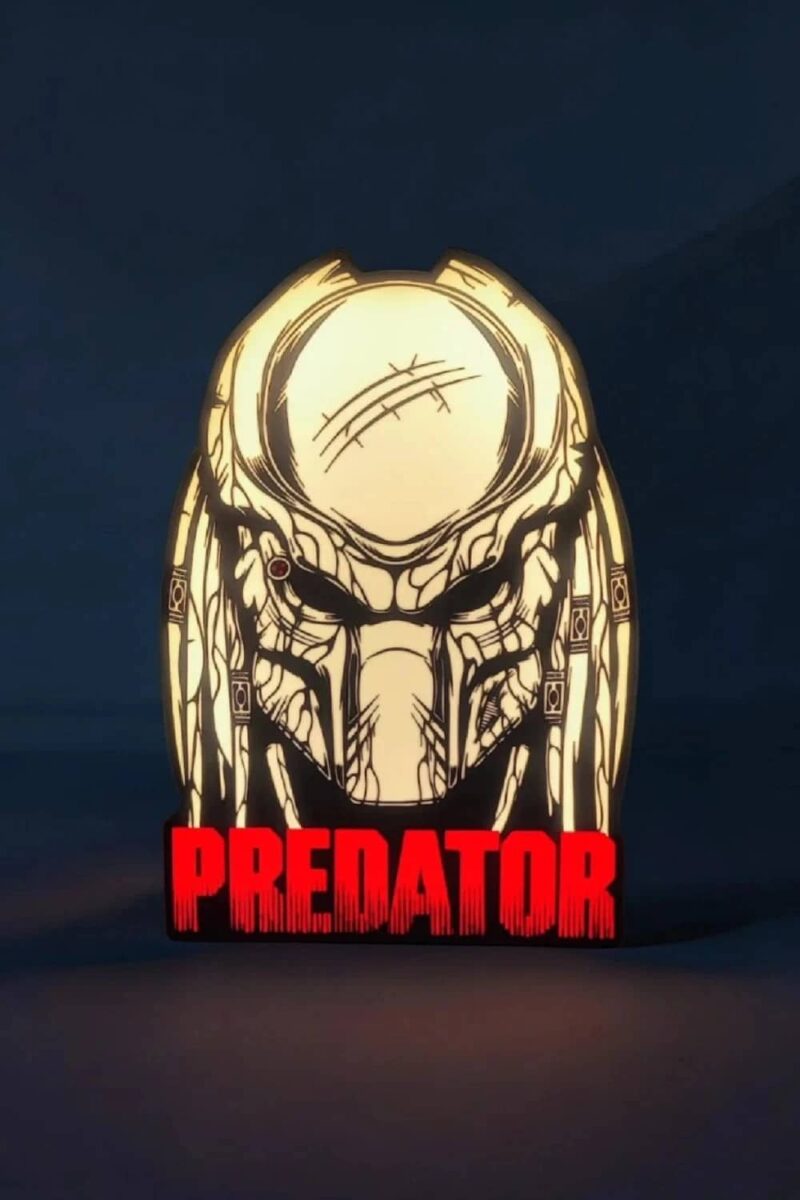 3. Illusion lumineuse 3D Predator avec design détaillé et éclairage LED, idéale pour décoration intérieure ou collection geek.