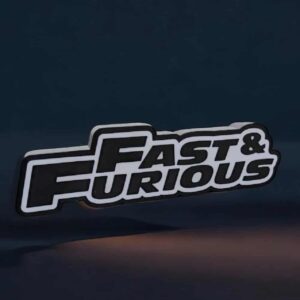 Fusée LED lumineuse 3D imprimée, logo Fast & Furious, décoration originale et moderne, idée cadeau pour fans de cinéma et voitures, éclairage d'ambiance, création unique en impression 3D.