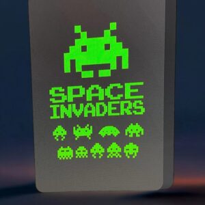 LED lampe design pixel space invaders avec affichage lumineux pour décoration intérieure moderne.
