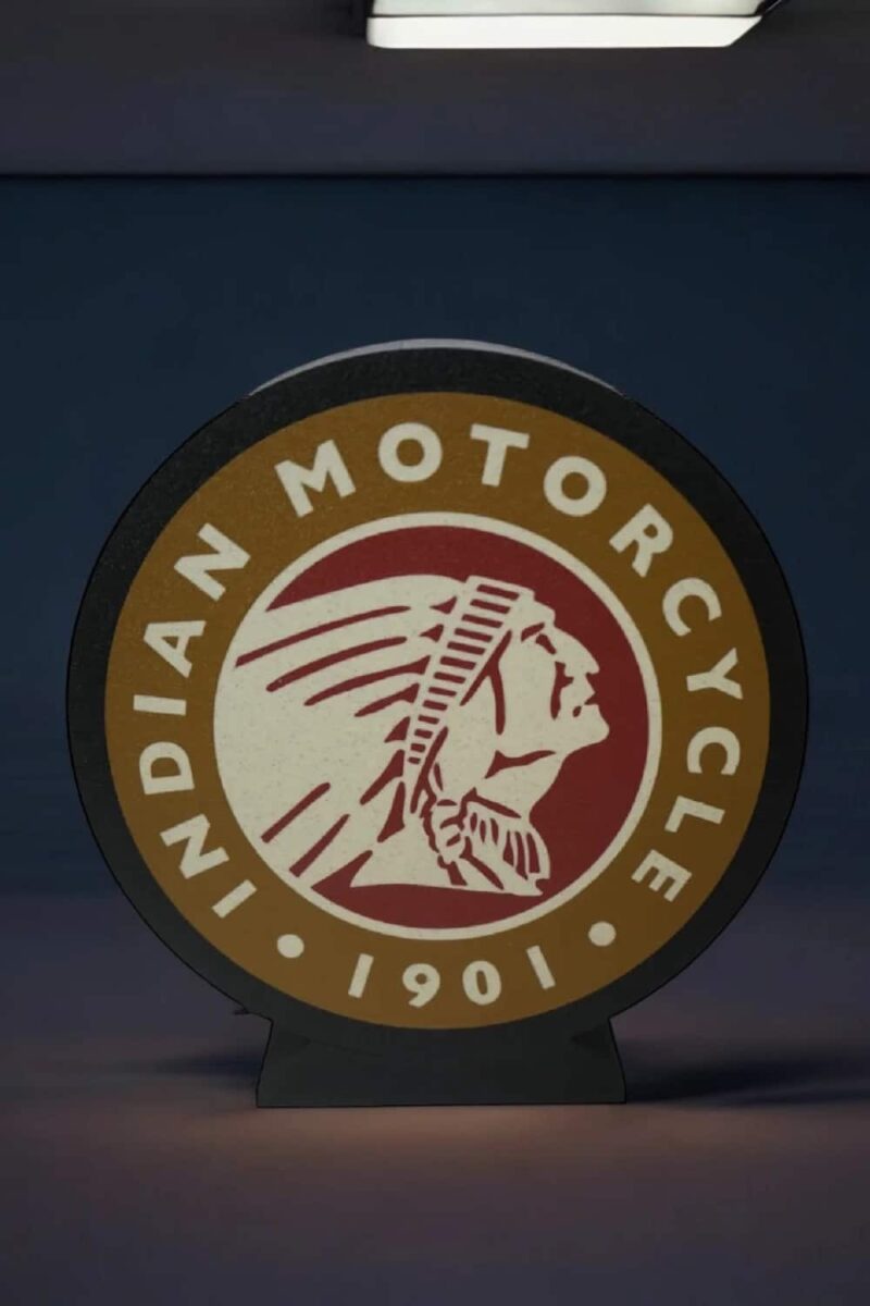 Étiquette LED lumineuse en 3D avec logo Indien Motorcycle, conçue pour créer une décoration originale et personnalisée pour passionnés de moto et collectionneurs.