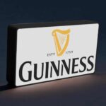 Guinness LED lampe 3D personnalisée, création lumineuse en impression 3D avec logo Guinness et signature emblématique, parfaite pour la décoration et l'ambiance festive.
