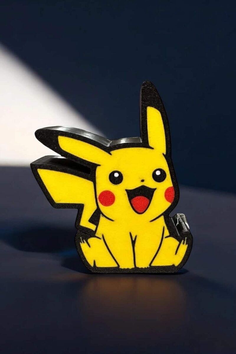 Pikachu en LED 3D lumineuse, lampe décorative de style cartoon, illumination artisanale en impression 3D, idéal pour décor intérieur ou cadeau original, gamme Créations lumineuses Infinity 3D Print.