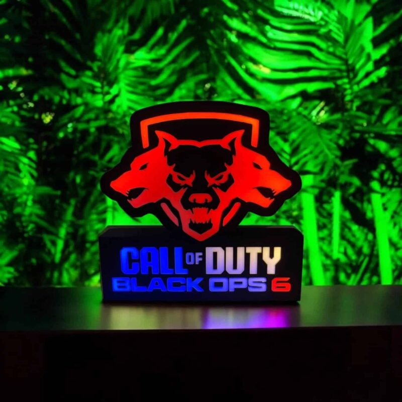 LED lumineuse Call of Duty Black Ops 6 avec logo de chien, éclairage multicolore, décoration gaming moderne, idéale pour chambres ou espaces de jeux, créée par Infinity 3D Print.