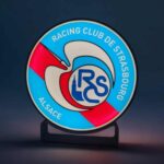 Rond lumineux en 3D avec logo Racing Club de Strasbourg, éclairage LED, création unique imprimée en 3D, décoration murale originale, idéale pour supporter ou collectionneur, fabriquée par Infinity 3D Print.